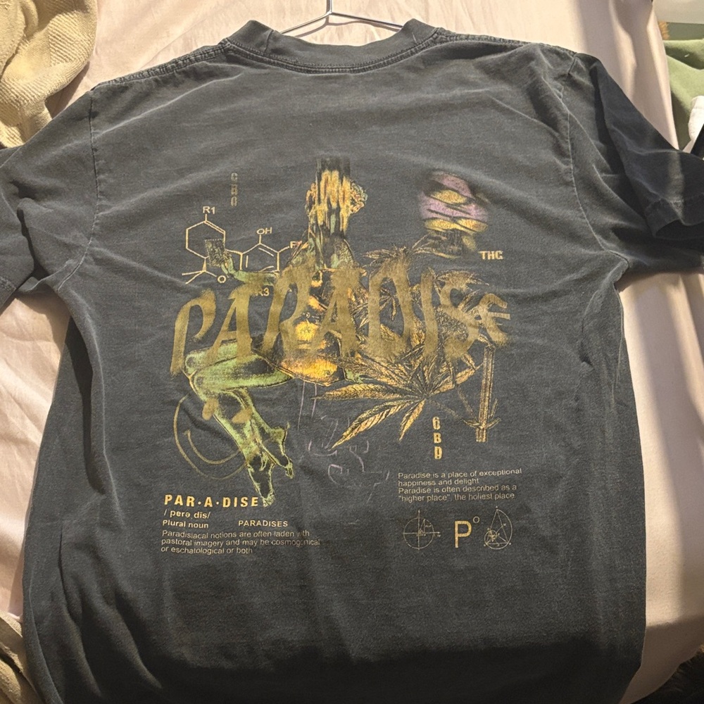 Reptile Paradise Graphic T-Shirt
